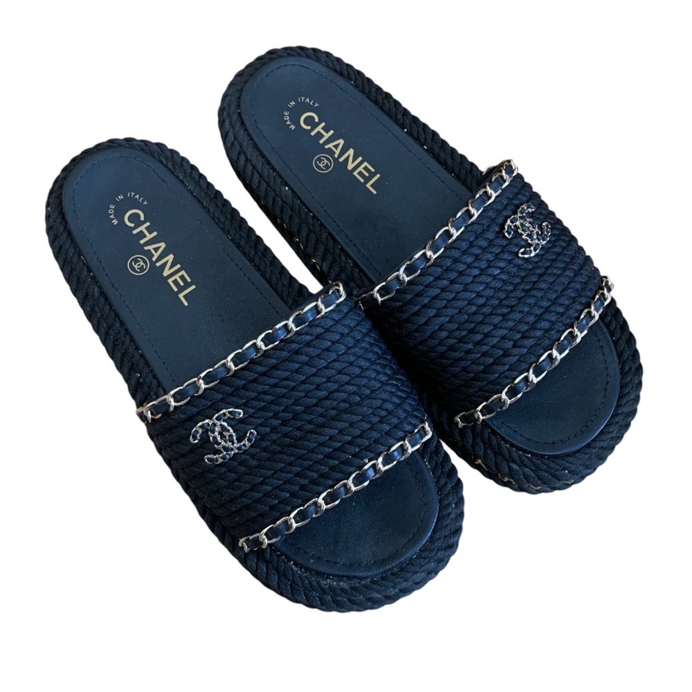 Chanel black Slide Sandals with‎ golden chain embellishment